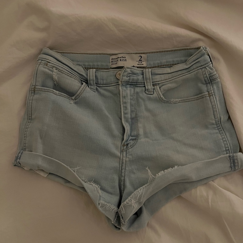 Abercrombie & Fitch High Rise Short